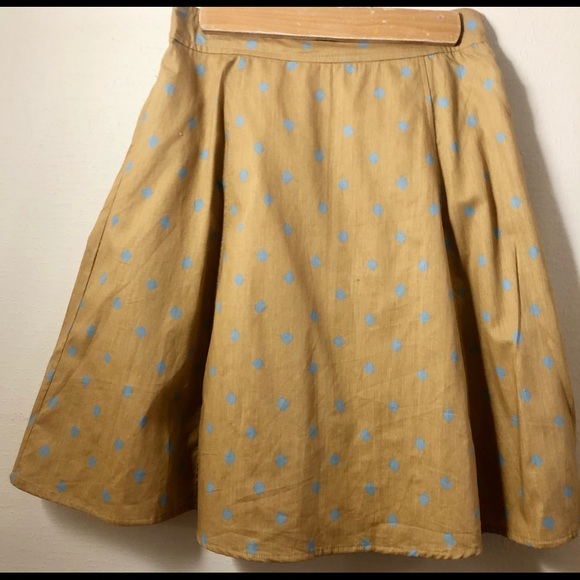 Vintage Inspired Mustard Yellow mini skirt - Picture 2 of 8